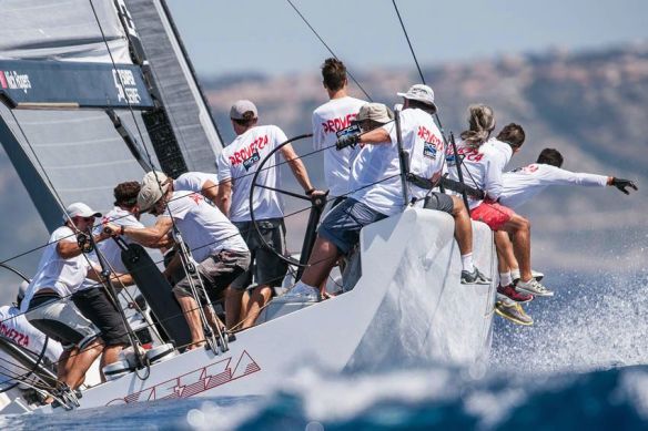 1157602_10151782966273468_1646625585_n